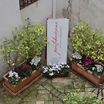 Porta Baresana Bed & Breakfast