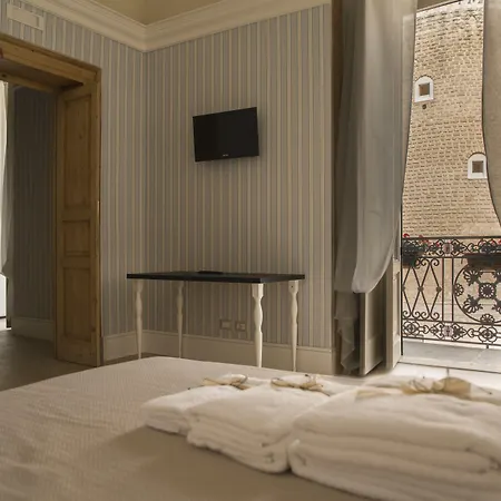 Nocleg ze śniadaniem Porta Baresana 4*