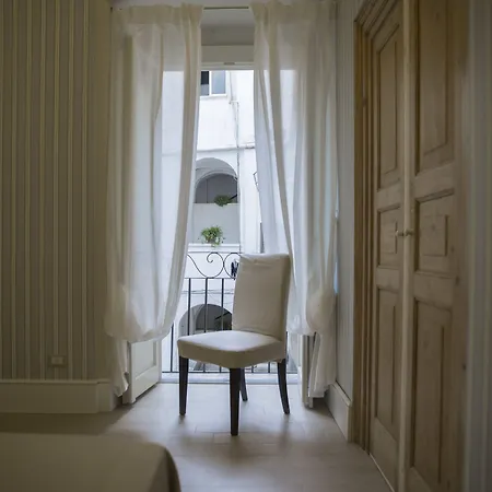 Porta Baresana 4*